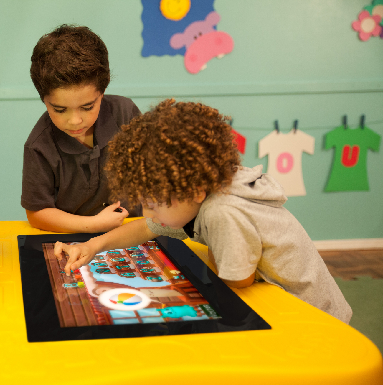 Jogos Educativos para Mesa Digital - PlayTable