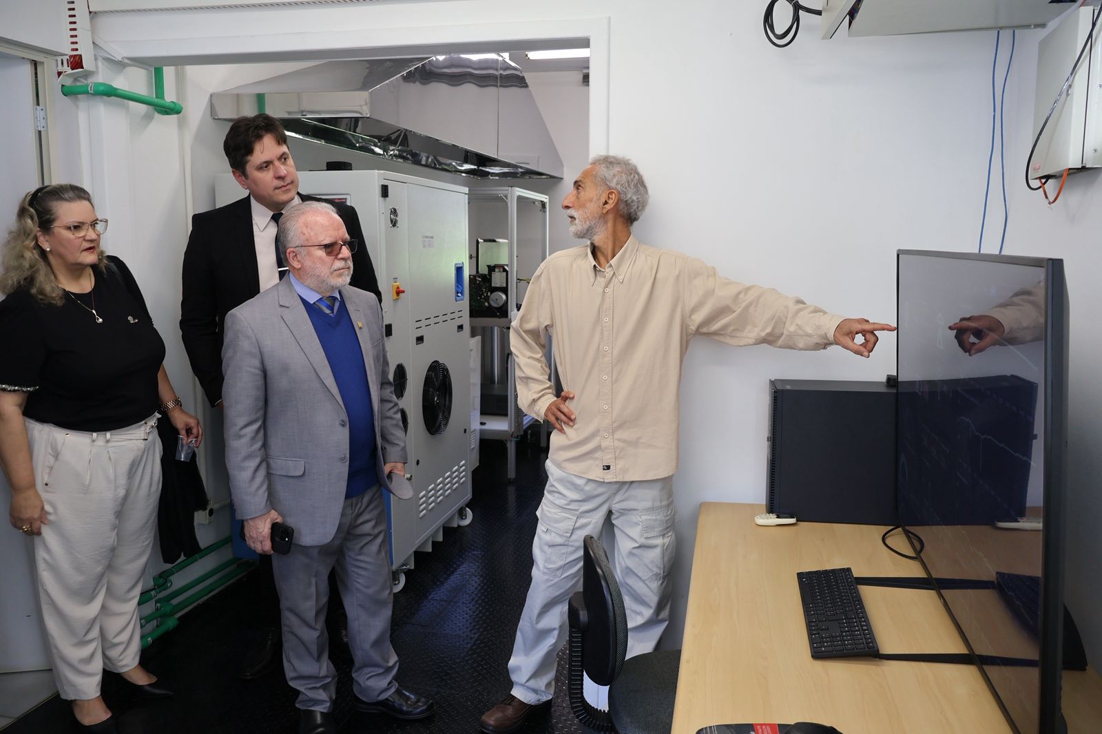 Fapesc impulsiona transição energética com inauguração de laboratório na UFSC