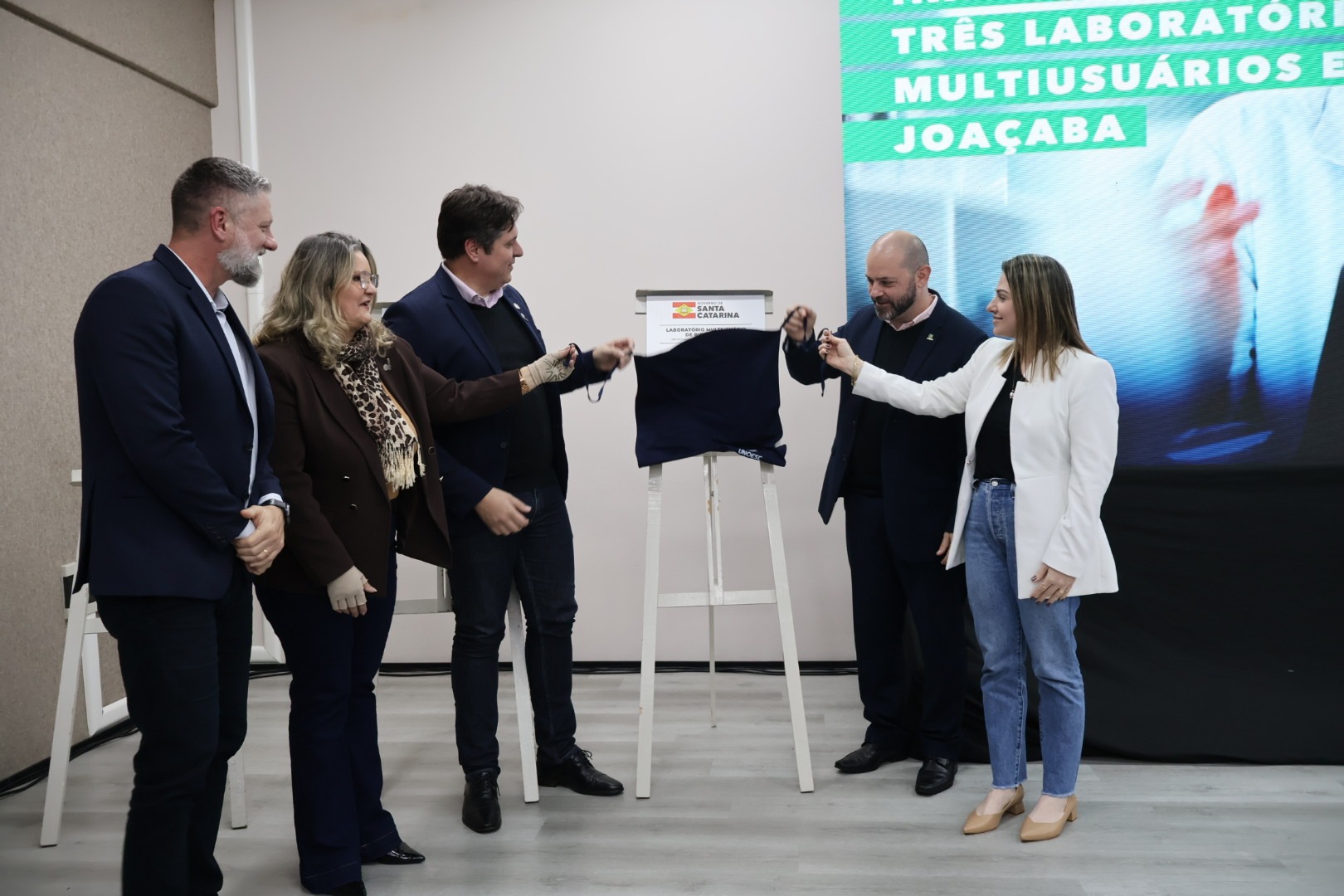 Fapesc e Unoesc inauguram laboratórios de pesquisa avançada em Videira e Joaçaba, estruturados com fomento de R$ 7,3 milhões do Governo do Estado