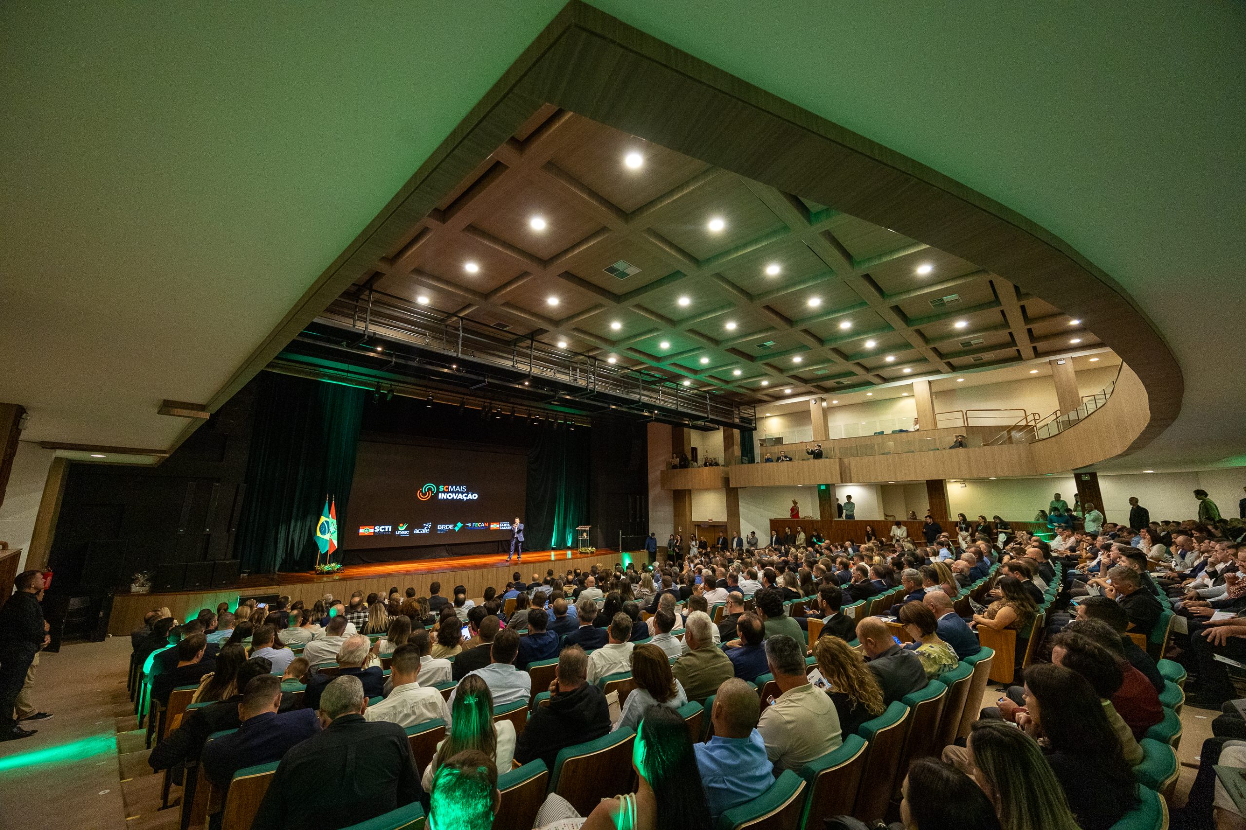 Fapesc lança edital Proeventos 2027 com R$ 2,5 milhões para apoio a eventos científicos em Santa Catarina