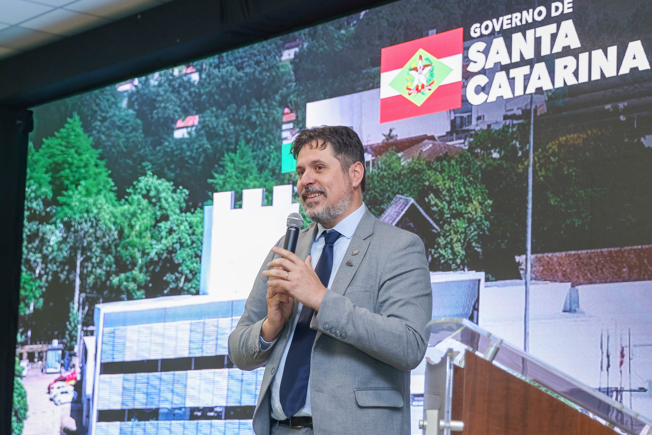 Fábio Wagner Pinto deixa a presidência da Fapesc e é nomeado secretário de Estado de Ciência, Tecnologia e Inovação