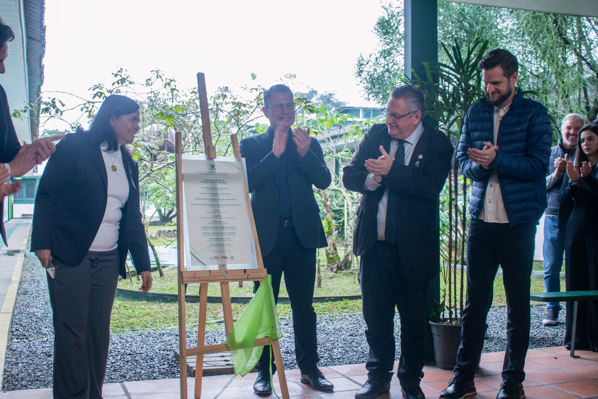 Em Joinville, Fapesc e SCTI inauguram laboratórios de educação sanitária e controle do Aedes aegypti