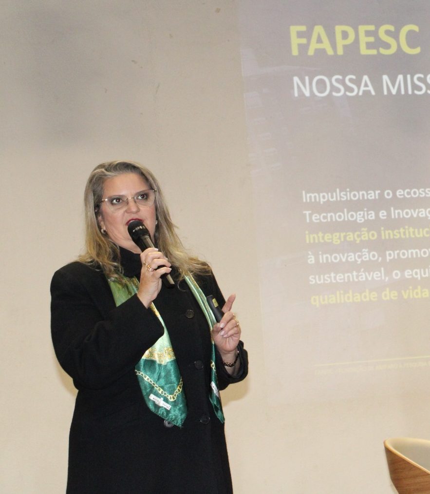 Fapesc dialoga com pesquisadores e alunos de pós-graduação em evento sobre desenvolvimento, sociedade e sustentabilidade